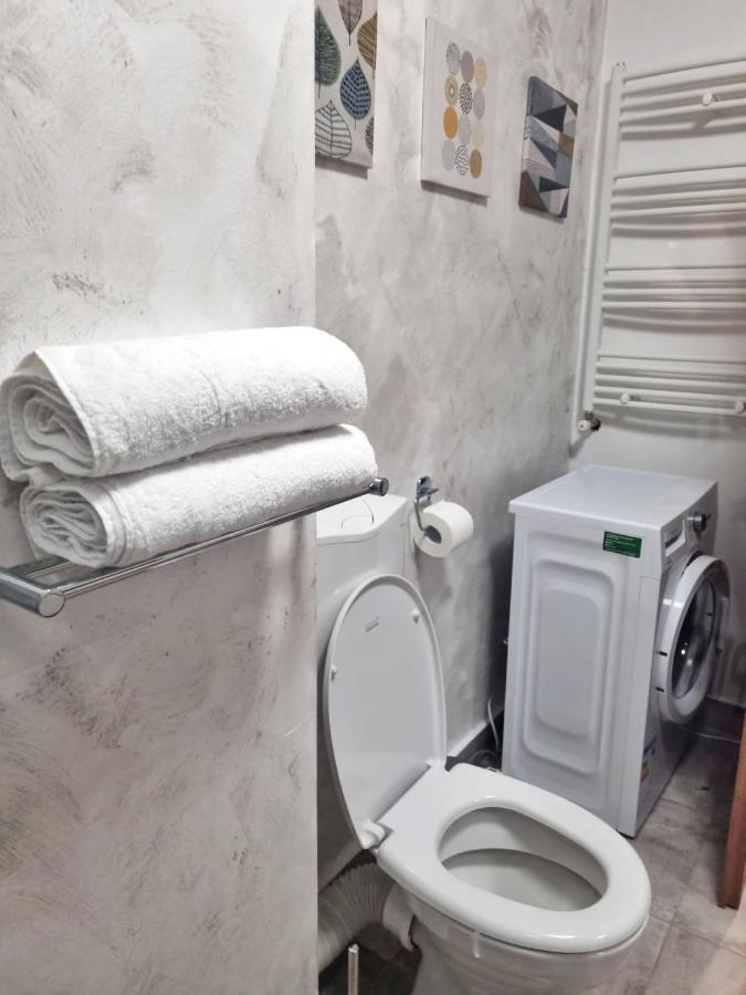 Ra Apartment - Ared Oradea Bagian luar foto